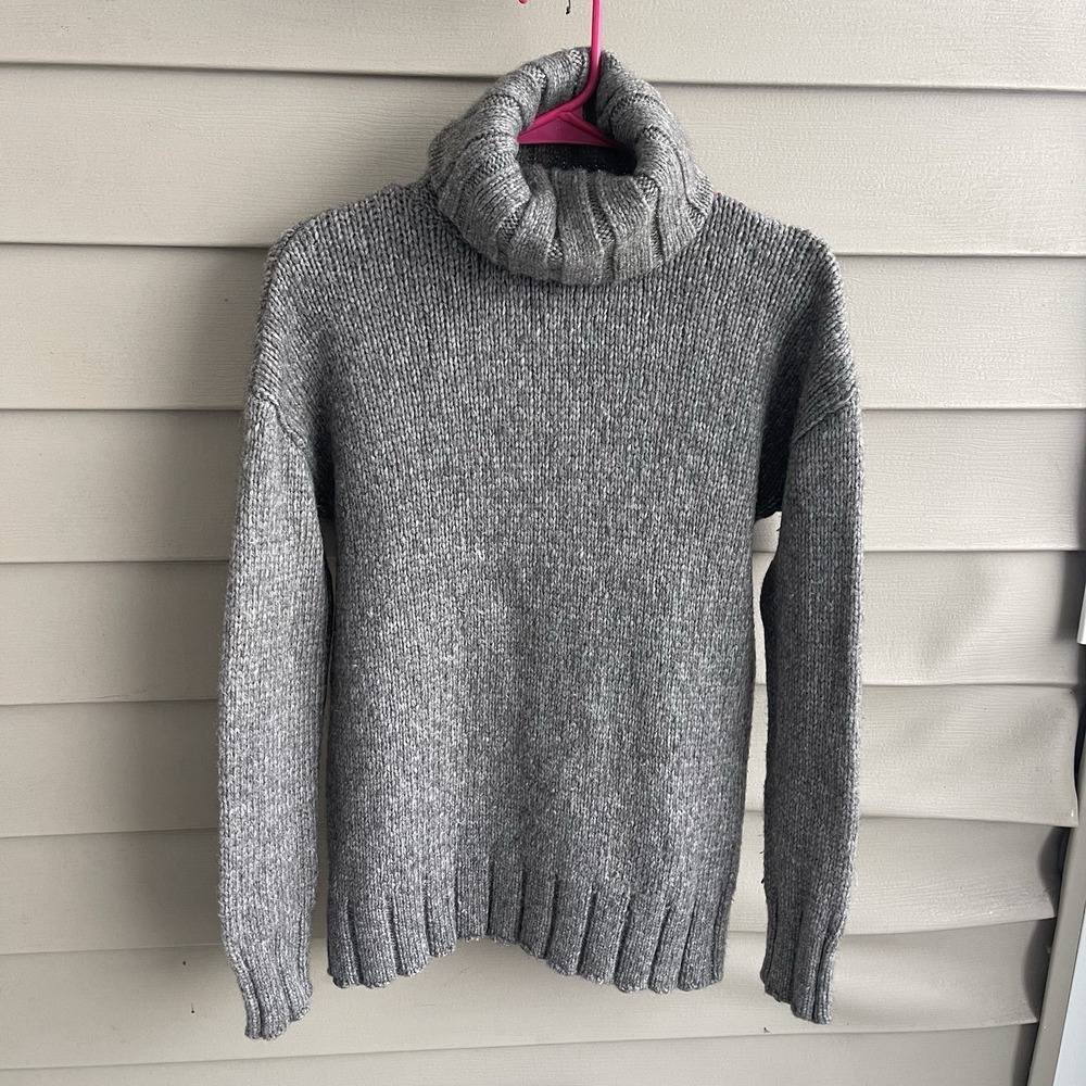 Nili Lotan Women's Wool Yak Thick Sweater Size‎ XS Gray Turtleneck Quiet Luxury
